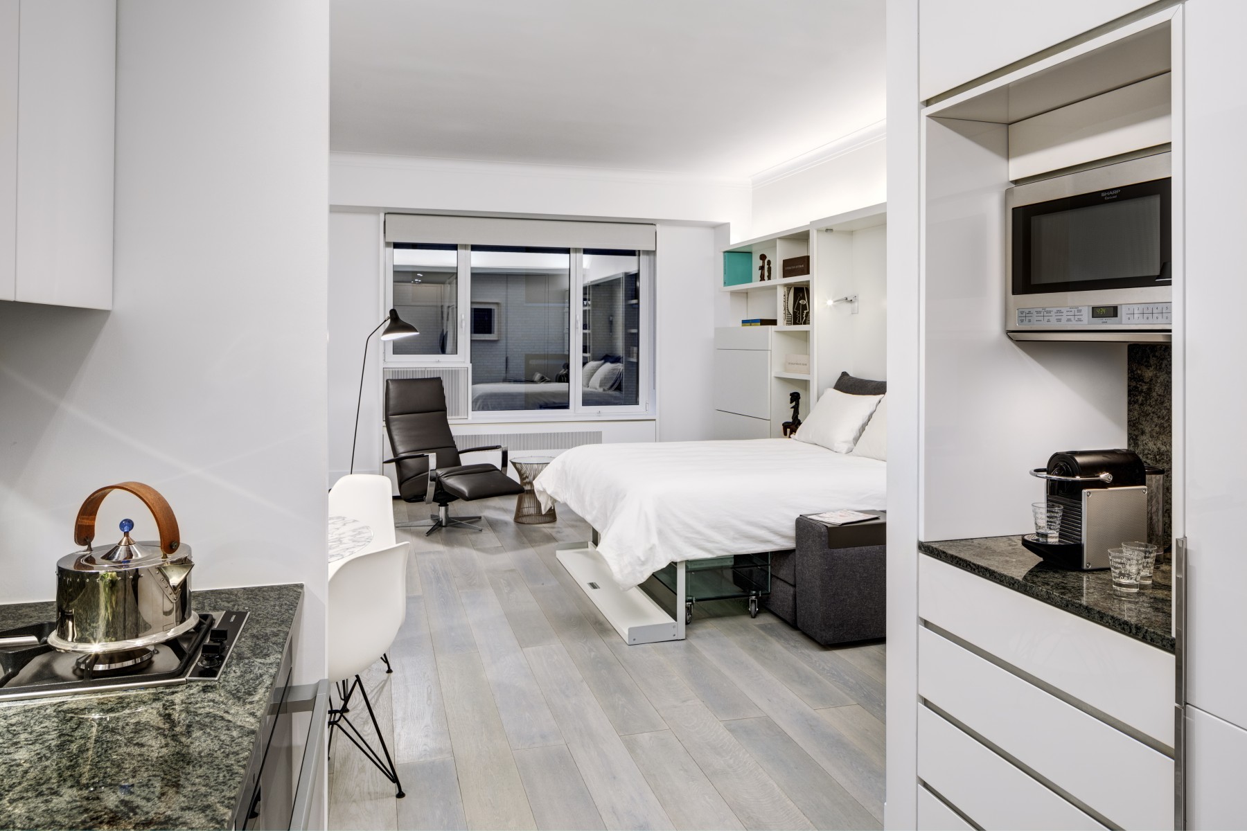 Lilian H Weinreich Architects Hampshire House Studio, New York 10019